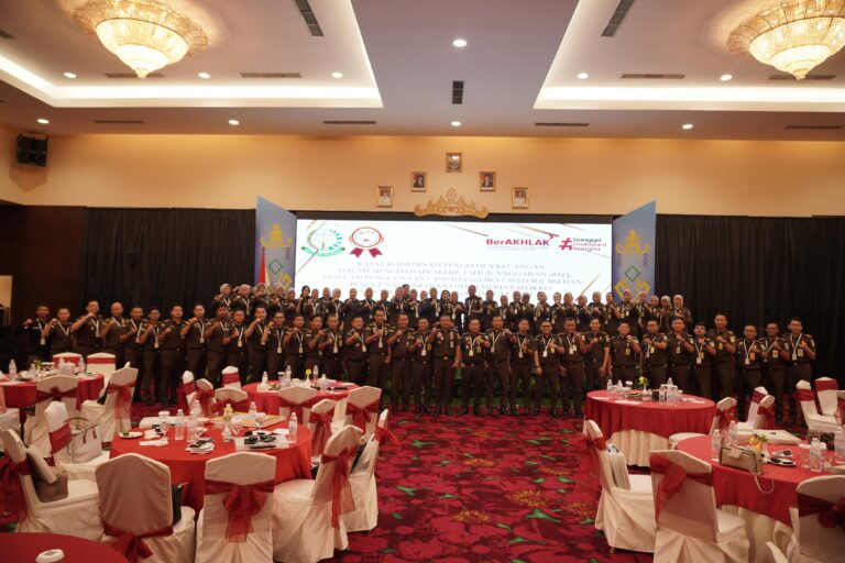 Rapat Koordinasi Pengelola Keuangan Dalam Menghadapi Akhir Tahun Anggaran 2025 pada Wilayah Kejaksaan Tinggi Lampung